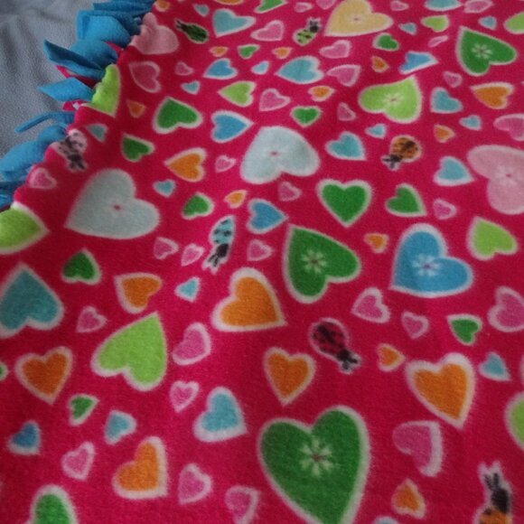 Colorful HEARTS on HOT PINK Handmade Fleece Blanket TRUE BLUE Back 48" x 52" - Picture 1 of 3